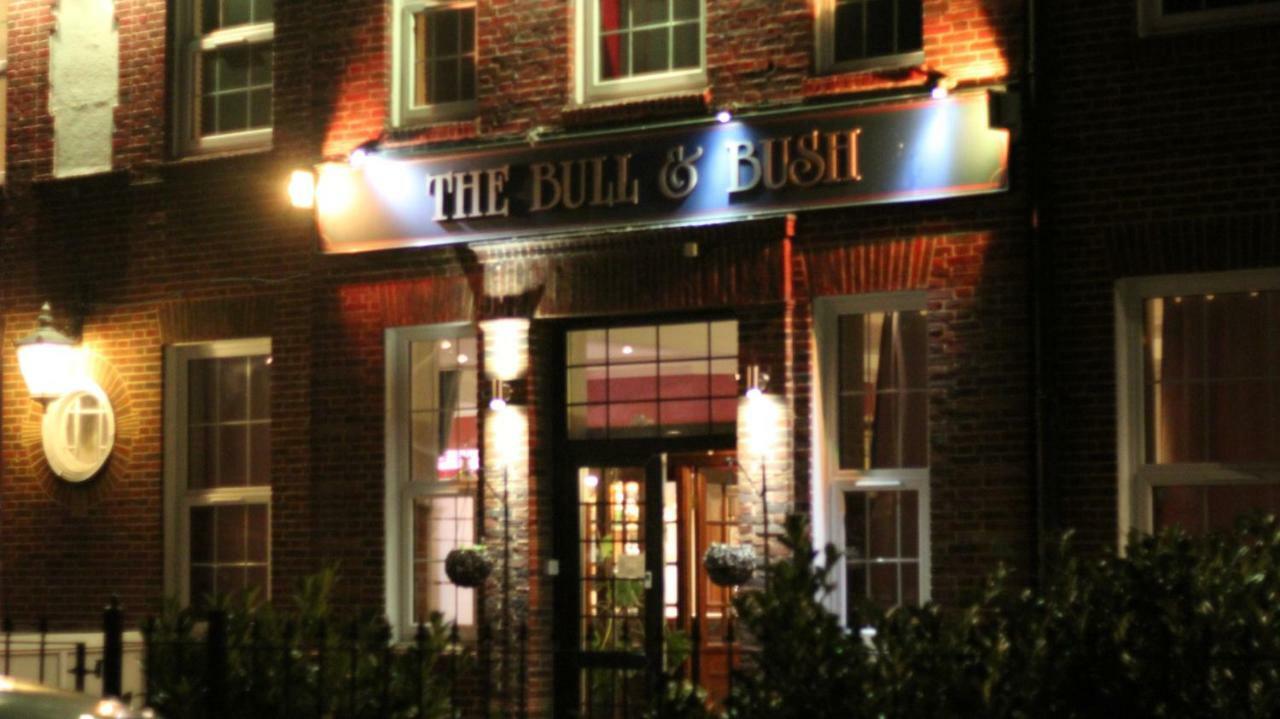 The Bull And Bush Hotel Kingston Kingston upon Thames  Εξωτερικό φωτογραφία